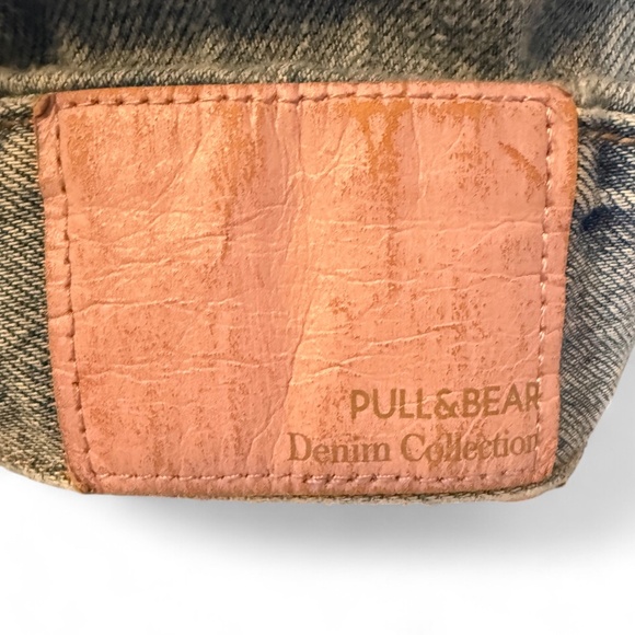 Pull & Bear Distressed Denim Jacket – Light Wash – Size M (EUR) - Picture 5 of 9